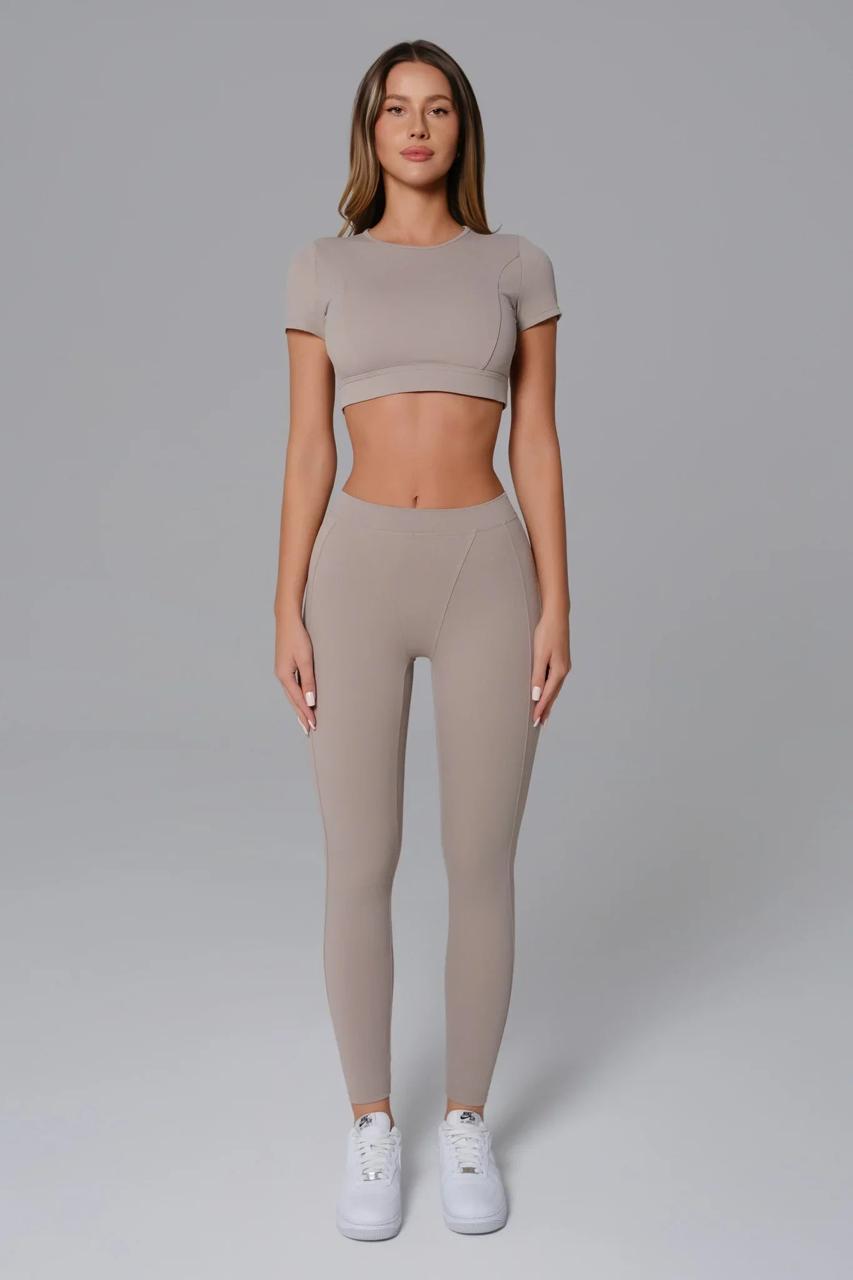 TOP MANGA CORTA BEIGE ASTRAL