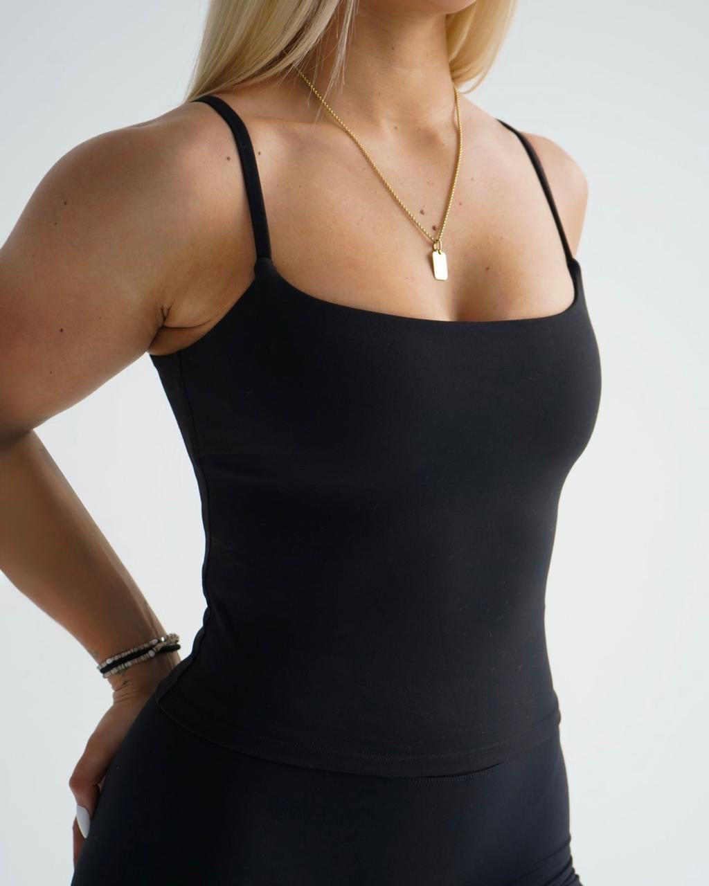 TOP SARA TANK - 2 FLARE NEGRO
