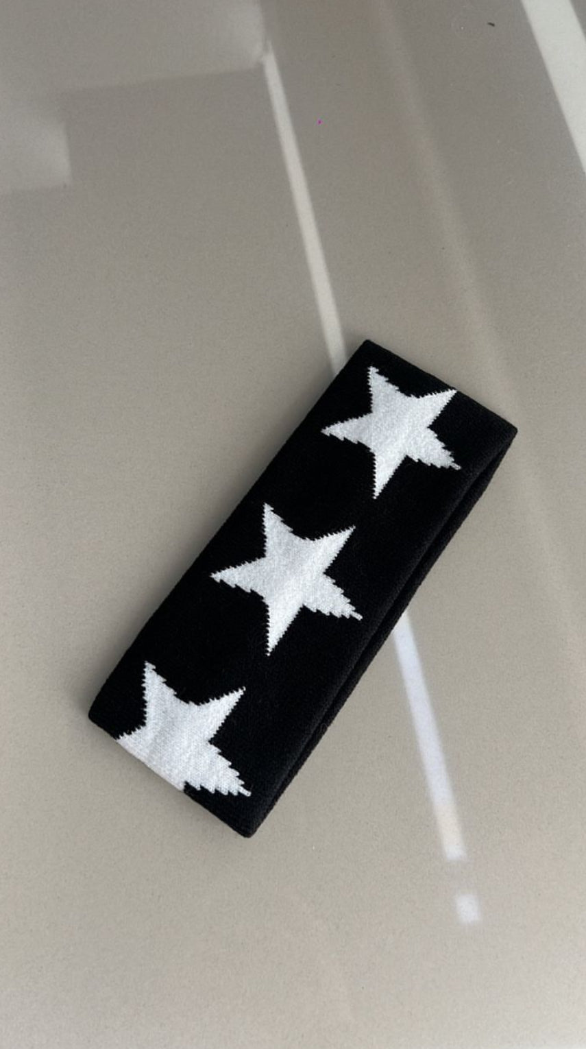 STARS YIYA - BANDITAS